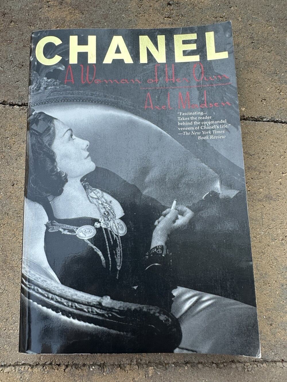 Chanel: A Woman of Her Own by Madsen, Axel Book
